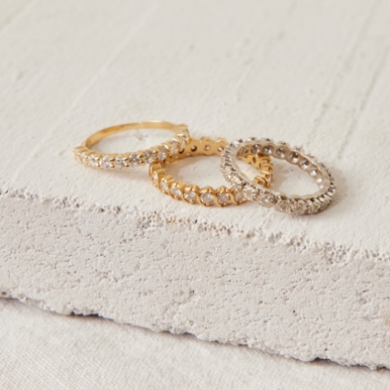 Photo de différents bijoux par Noir Carat
