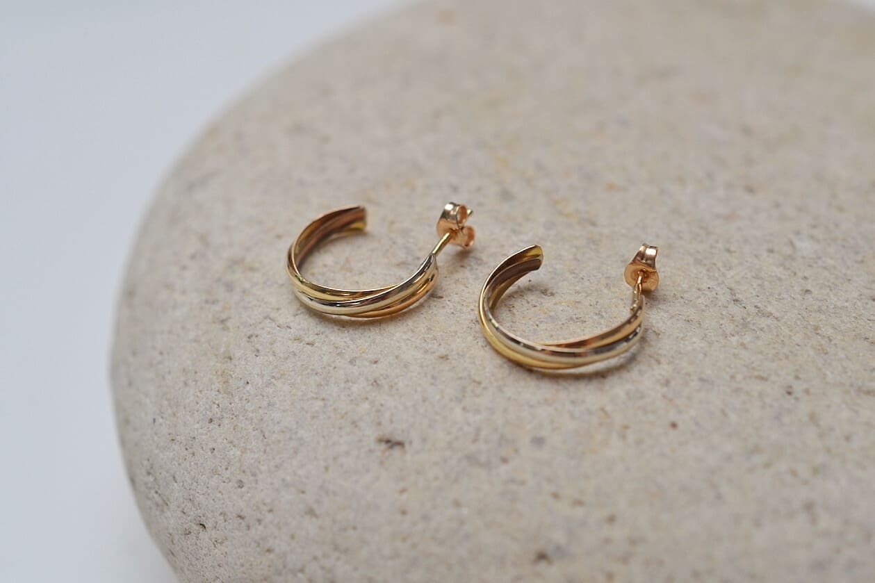 Demi creoles style Trinity en Or 3 tons - boucles d oreilles retro