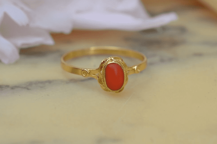 Bague cabochon Corail