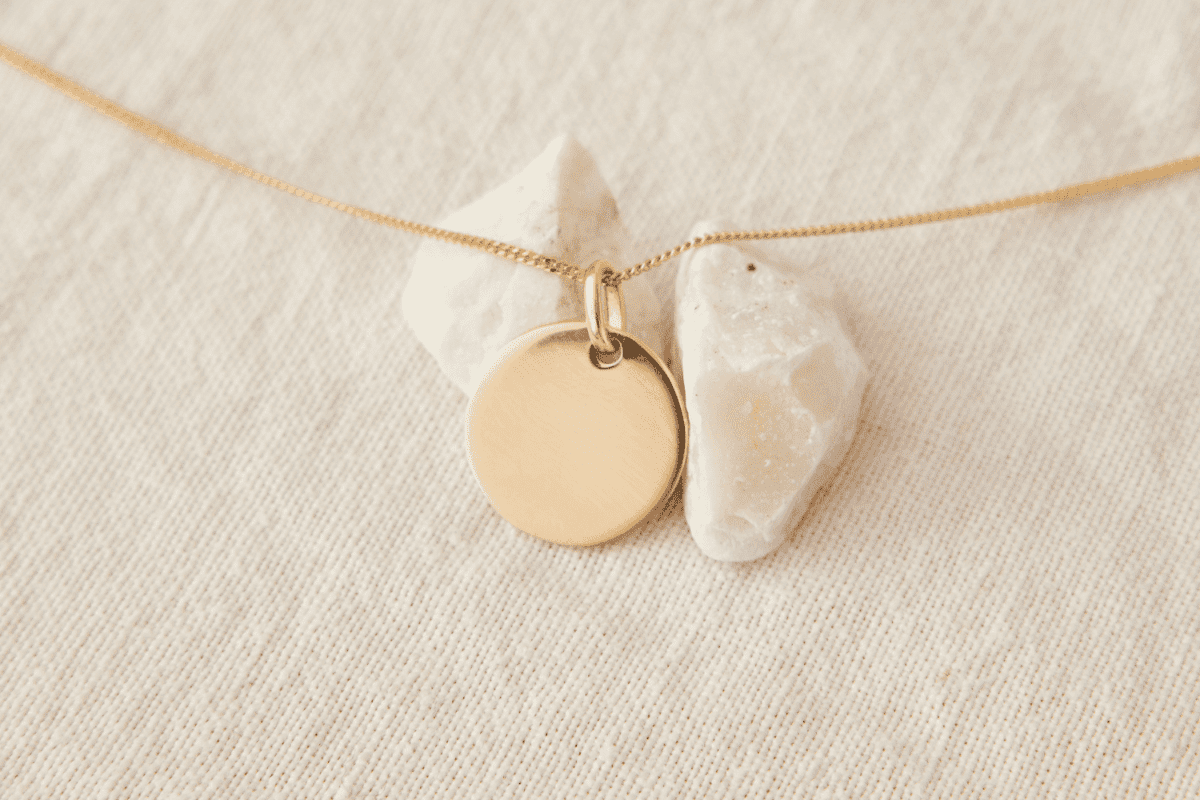Médaille personnalisable en Or recycle - medaille a graver
