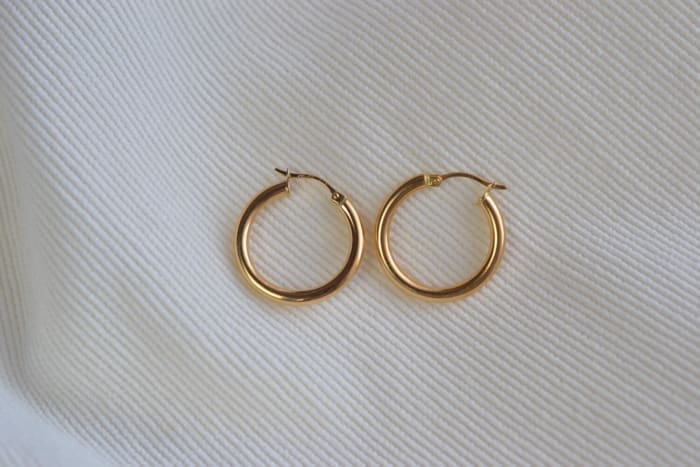 Creoles lisses en Or jaune - boucles d oreilles vintage