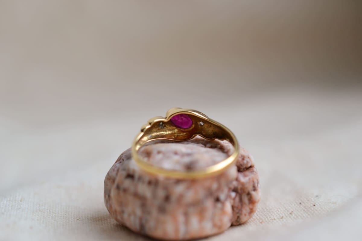 Bague Rubis serti clos et Diamants - bague femme