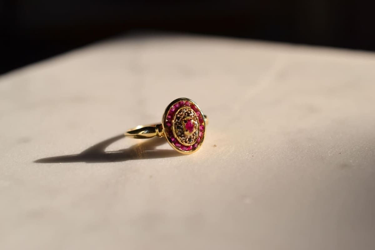 Bague ovale Art deco Rubis