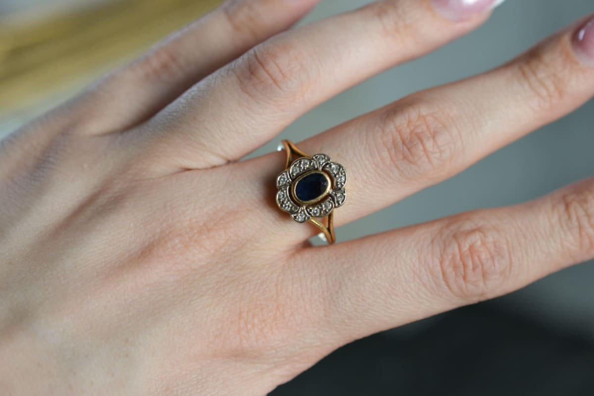 Bague Marguerite Saphir et Diamants - bague de fiançailles