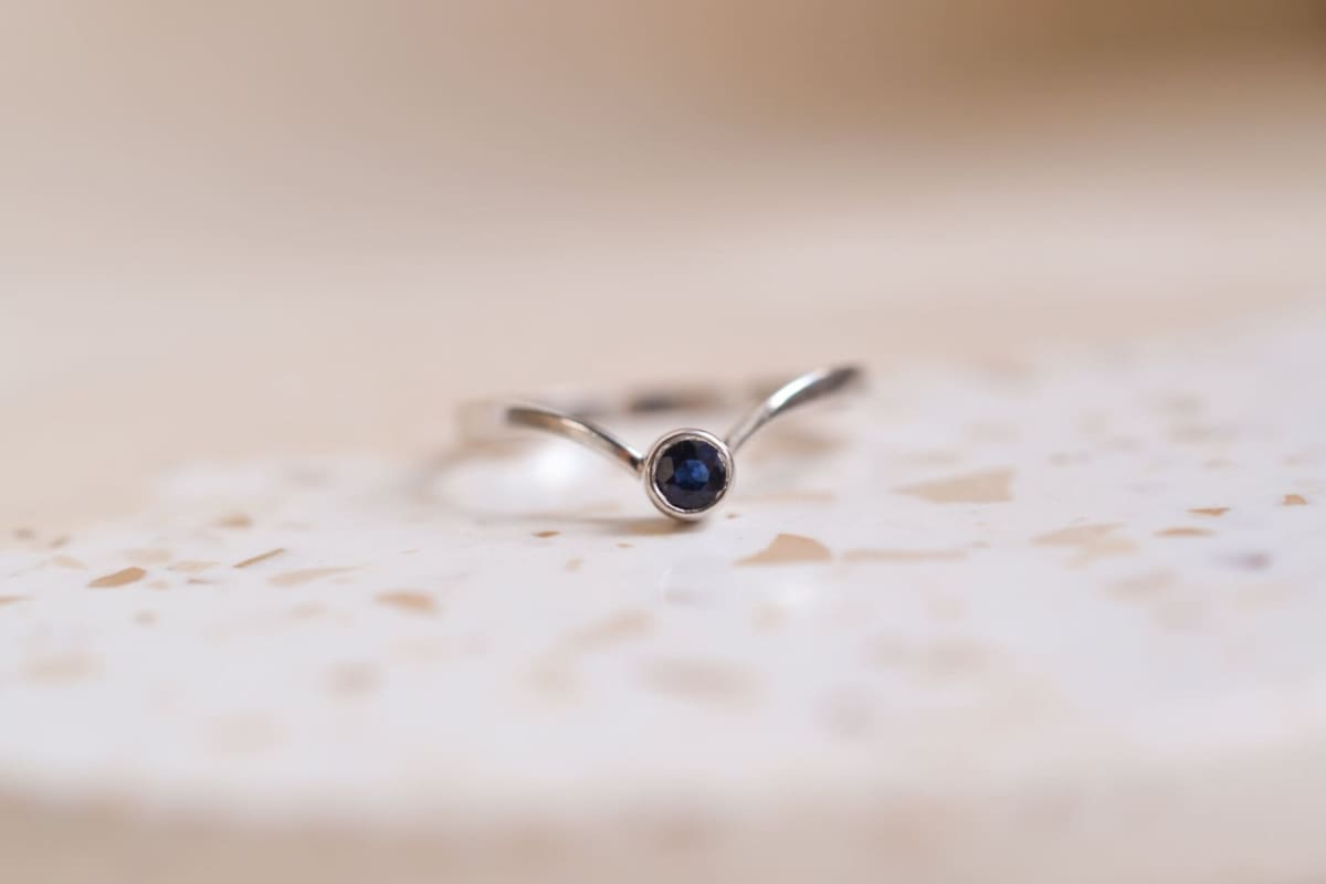 Bague Solitaire pierre bleue - bague ancienne