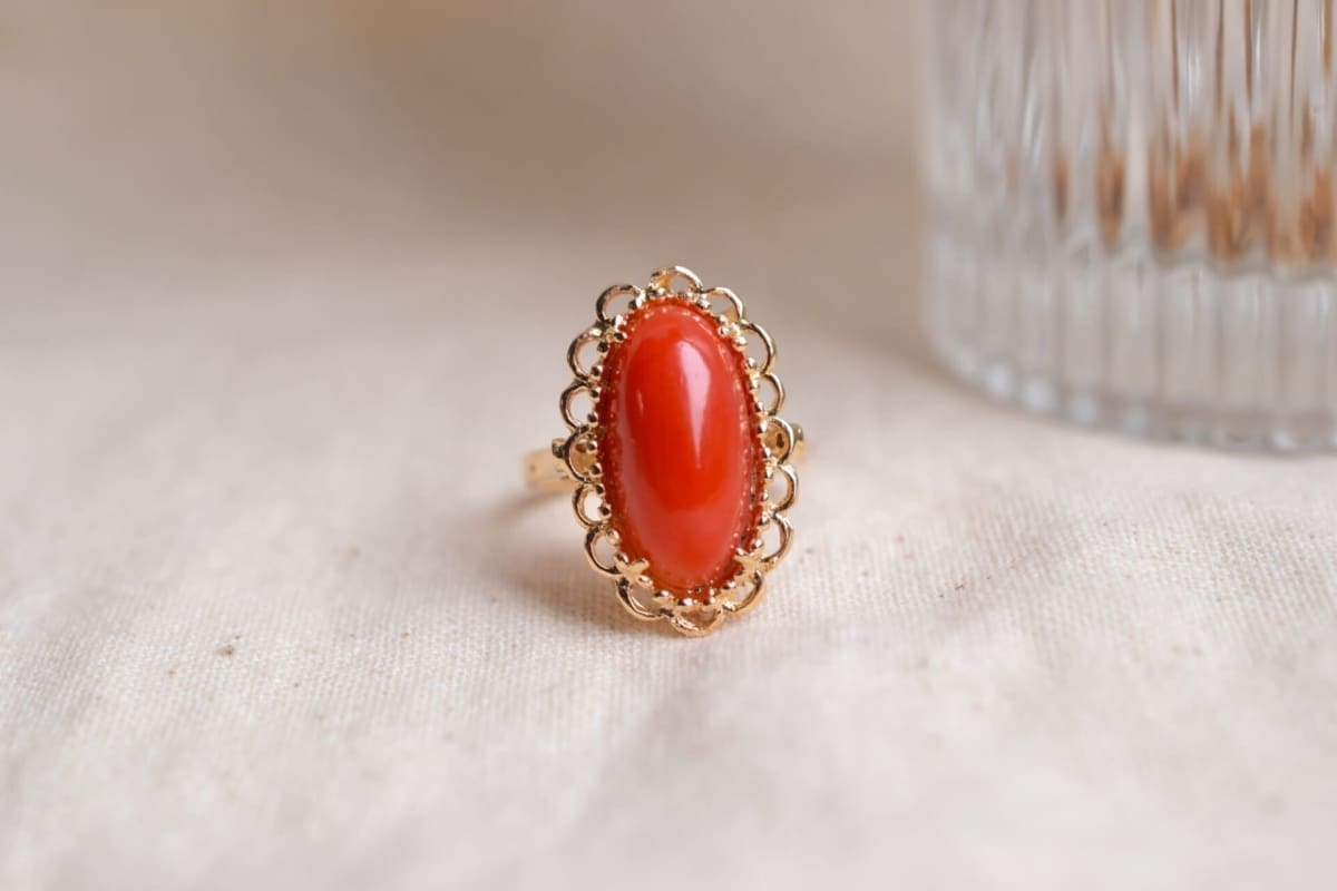 Bague cabochon Corail oval - bague ancienne