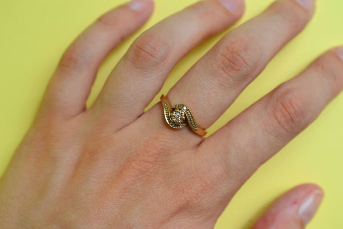 Bague tourbillon fleur Diamants - bague de fiançailles