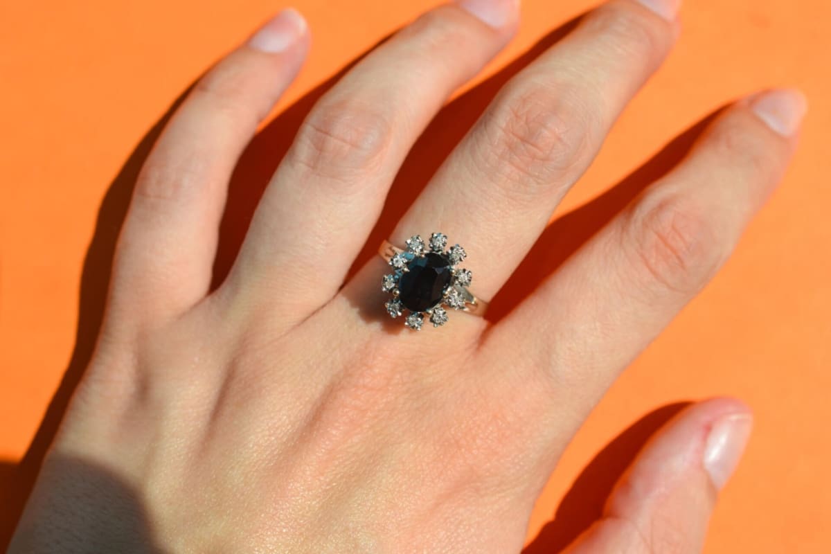 Marguerite Saphir serti Diamants - bague de fiançailles