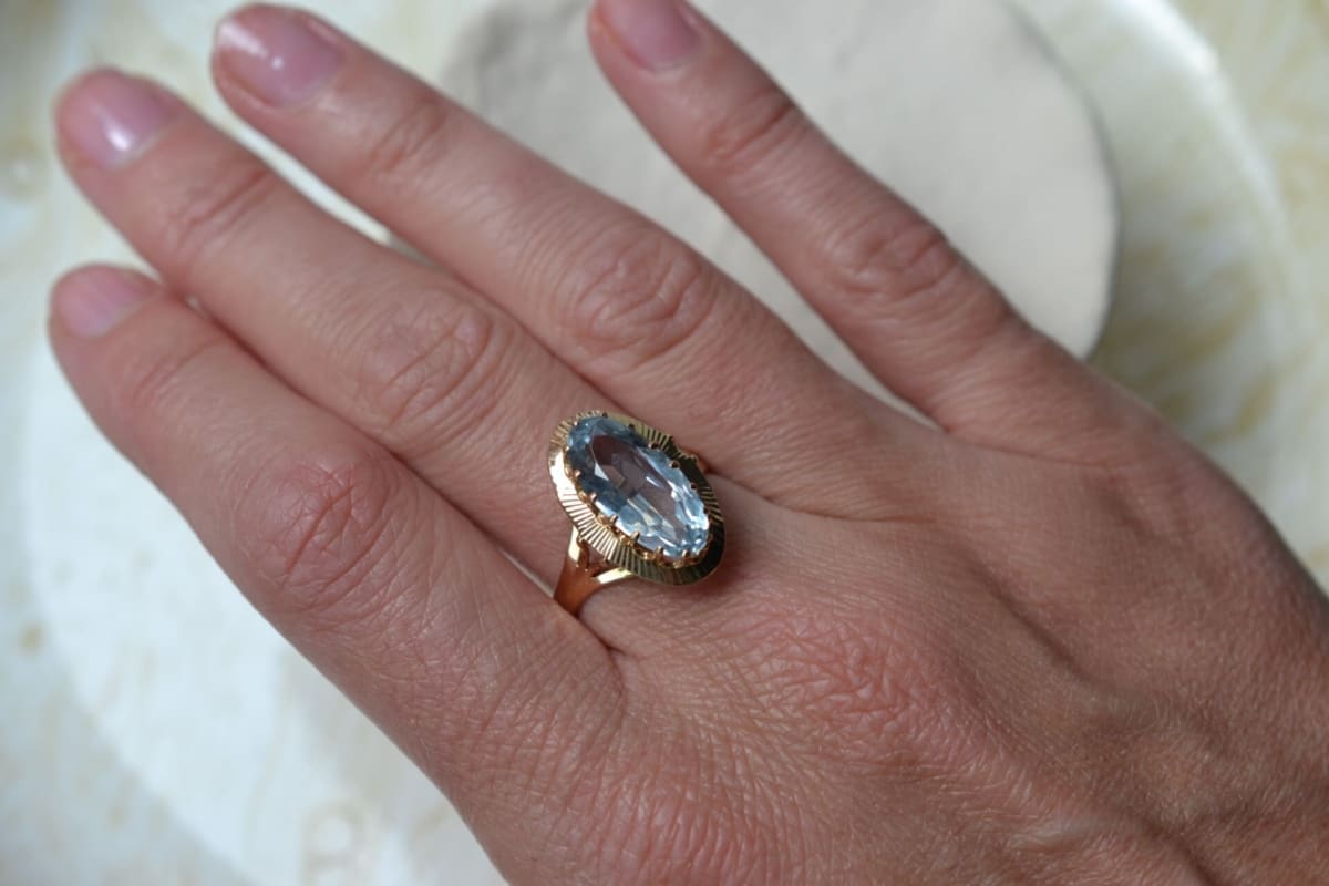 Bague cocktail Aigue-marine ovale