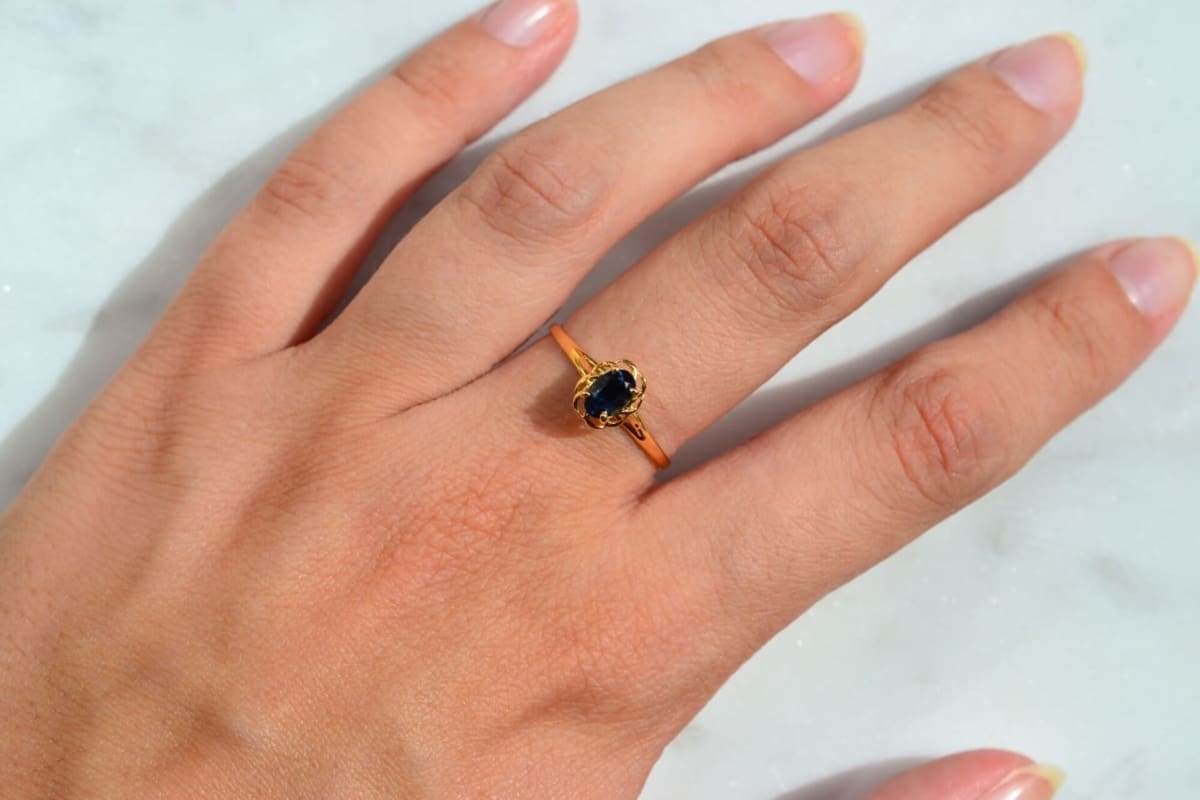 Bague de fiançailles ancienne Or jaune 18 carats Saphir