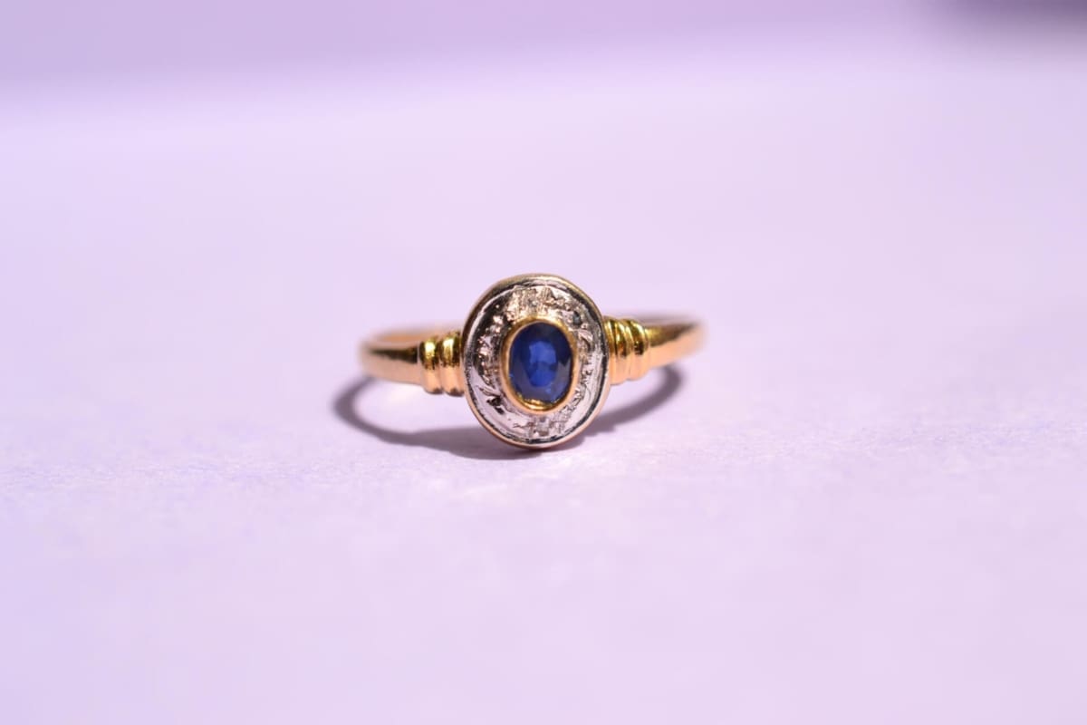 Bague ovale Saphir et Diamants - bague ancienne