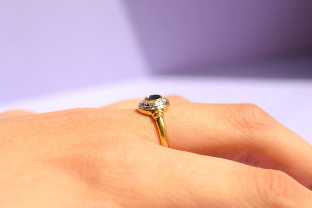 Bague ovale Saphir et Diamants - bague de seconde main