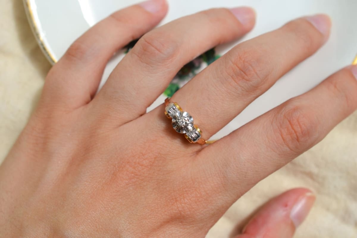 Bague style Art Déco 2 Ors Diamant - bague de fiançailles