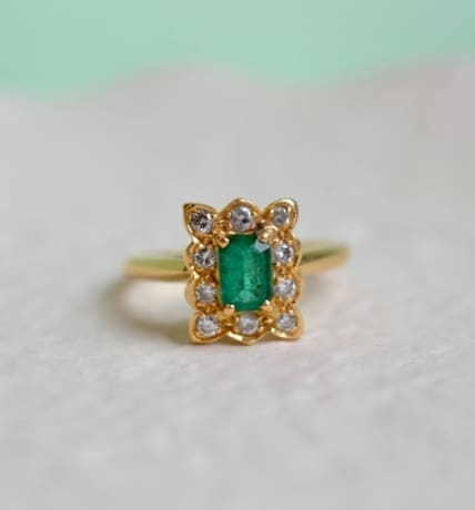 Bague Marguerite Émeraude et Diamants