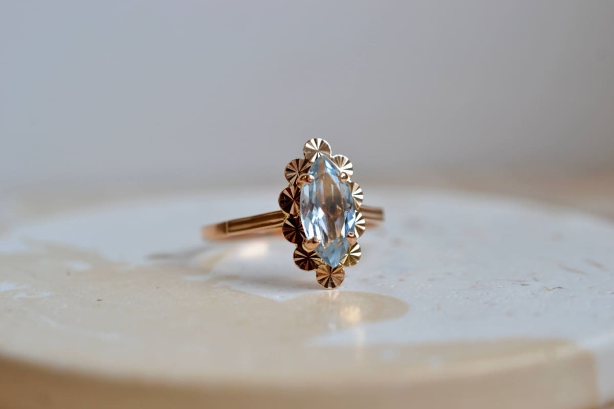 Bague Marquise Or jaune Aigue-Marine