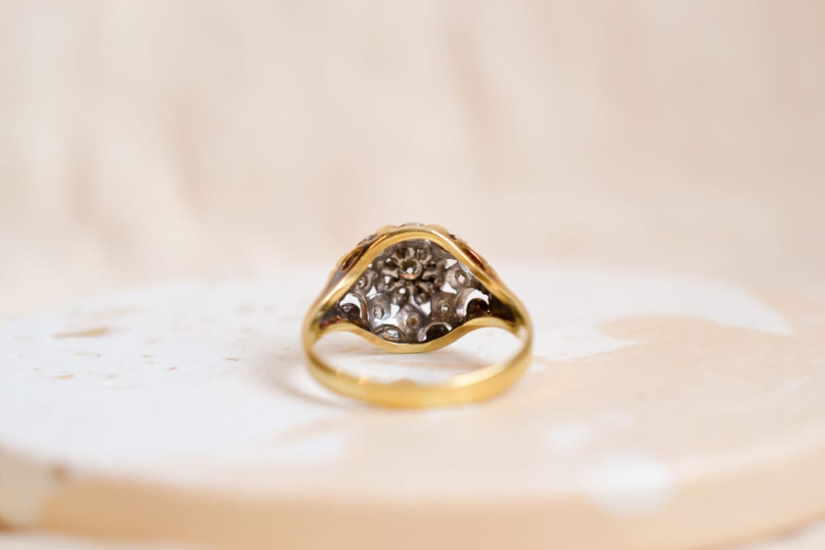 Bague Vintage en Or 14 carats ornée de Diamants