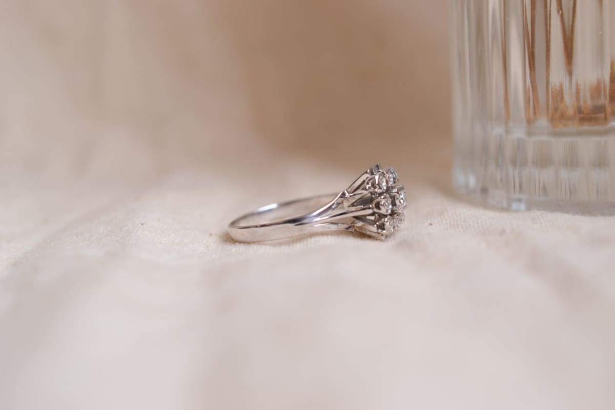 Bague ancienne Or blanc 18 carats Diamants