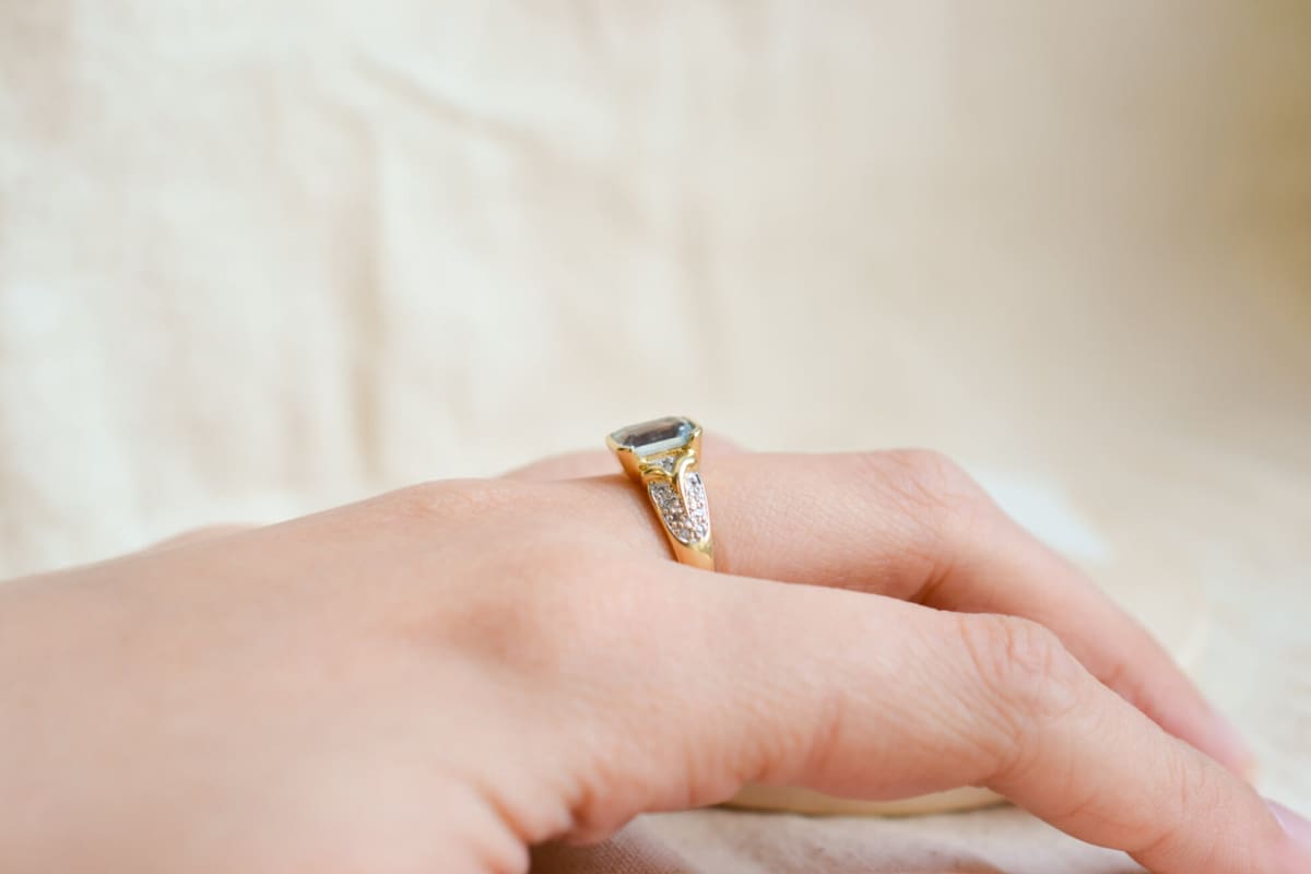 Bague de fiançailles en Or jaune 18 carats ornée d'une Topaze et de Diamants