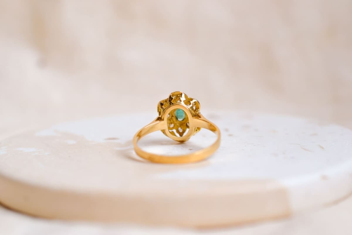 Marguerite Vintage Or jaune 18 carats Emeraude pierres blanches