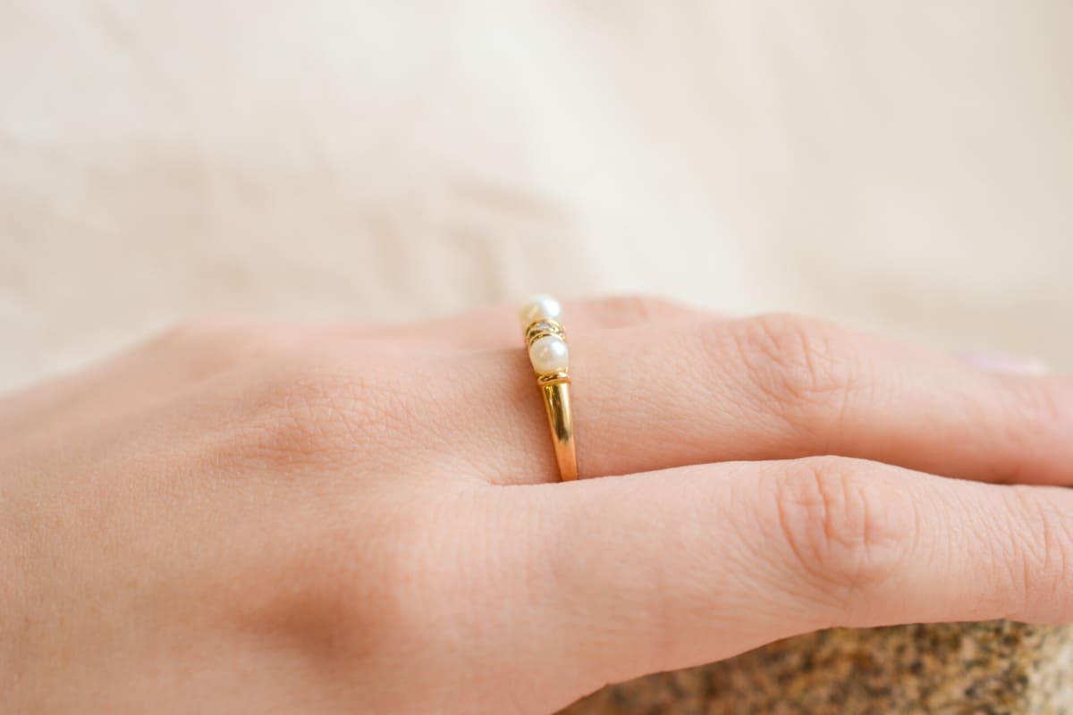 Bague godronnée Perles et Diamants - bague de fiançailles