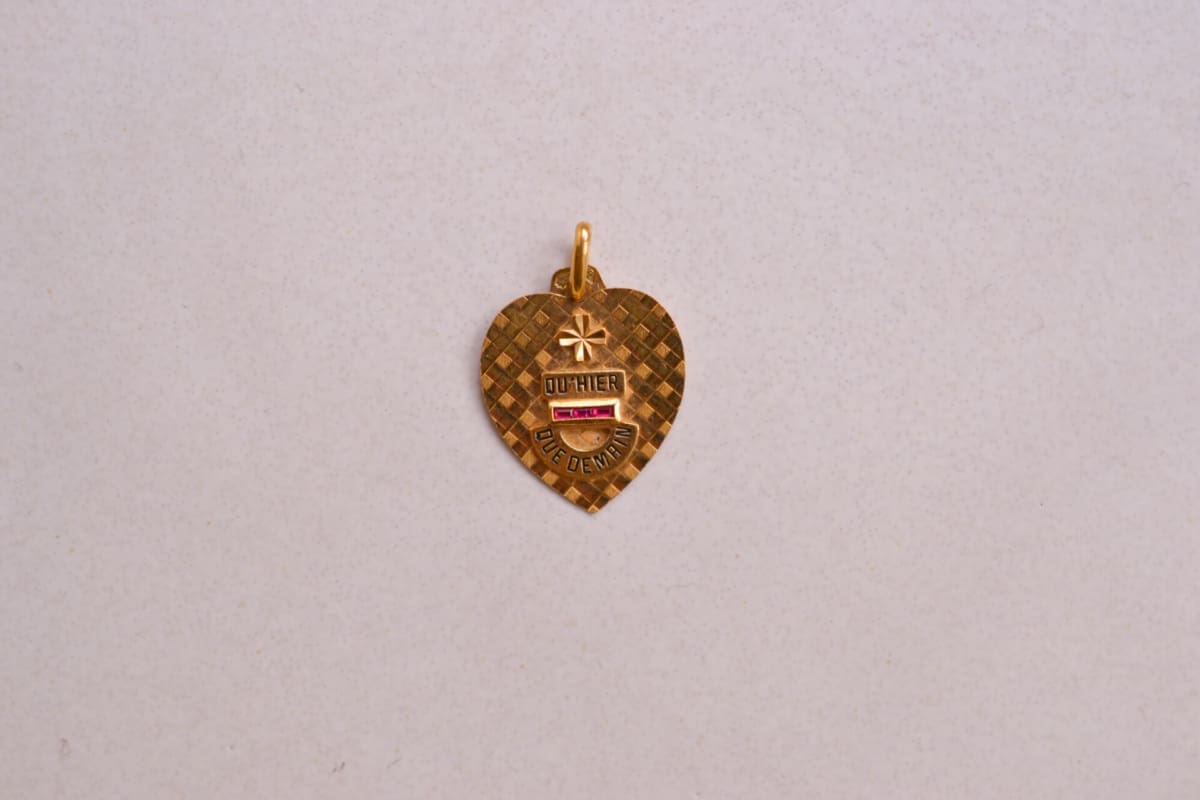 Médaille Augis + qu'hier - que demain décor damier