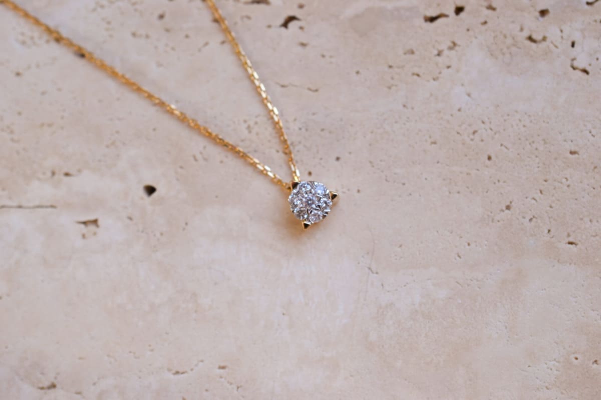 Pendentif Vintage en Or jaune 18 carats serti de Diamants
