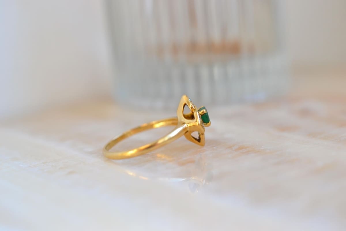 bague losange emeraude diamants