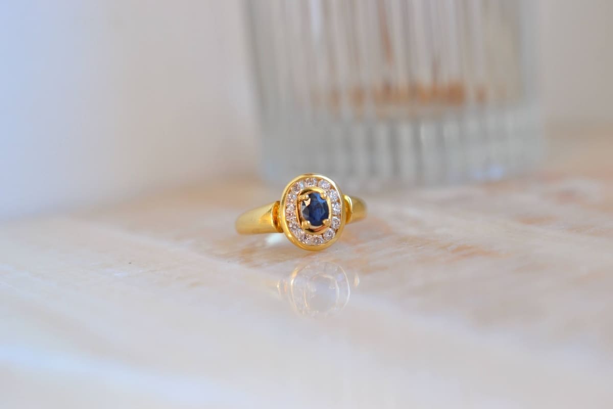bague ovale saphir