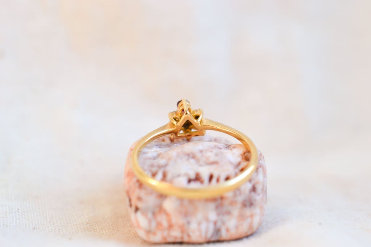 Bague Vintage en Or jaune 18 carats Rubis et Diamants