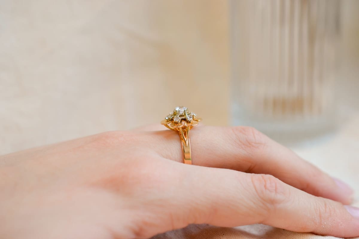 Bague de fiançailles Vintage en Or jaune 18 carats sertie de pierres blanches
