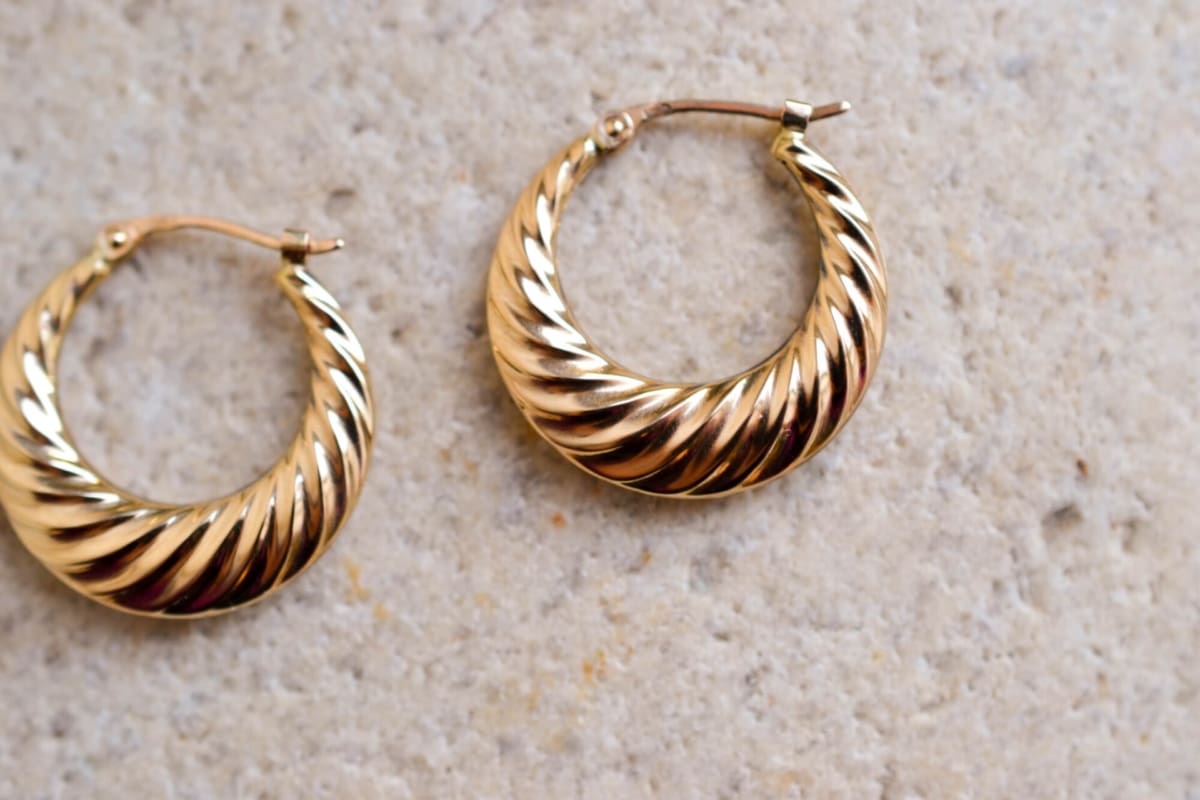 Boucles d'oreilles intemporelles en Or jaune 18 carats