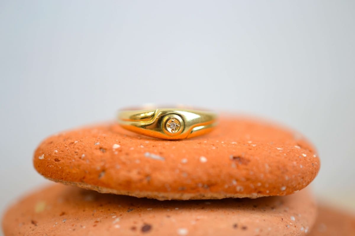 bague jonc diamant rainuree