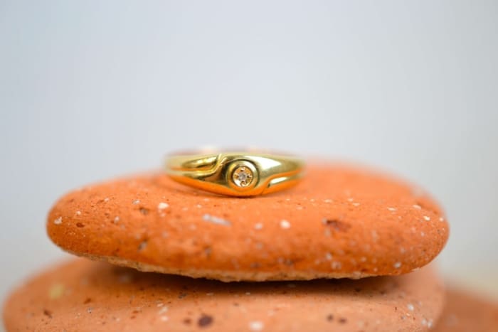 bague jonc diamant rainuree