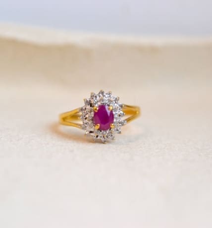 bague marguerite rubis et diamants