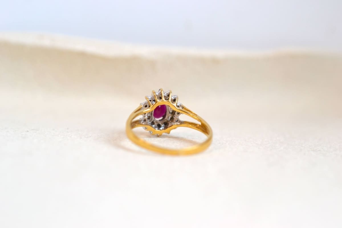 marguerite rubis et diamants