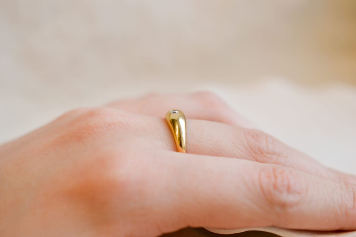Bague de fiançailles ancienne en Or jaune 18 carats ornée d'un Oxyde