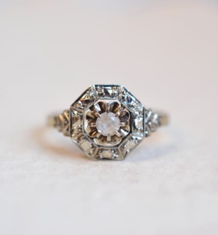 bague fleur monture octogonale