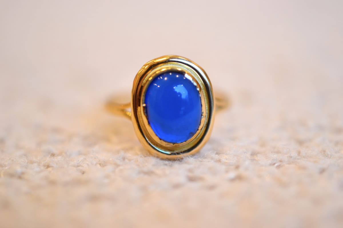 bague ovale bleue