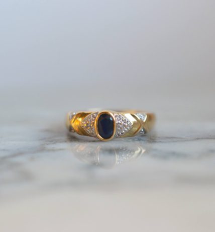 bague saphir ovale et diamants