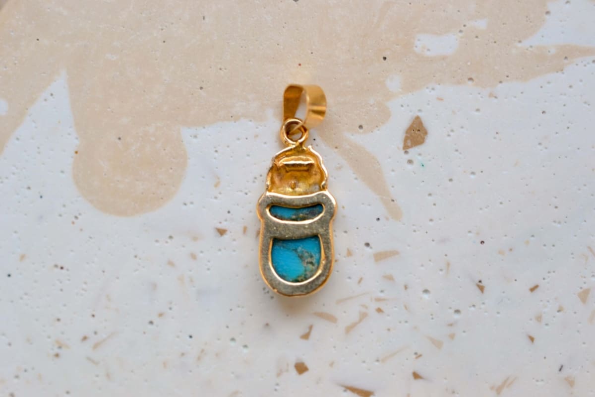pendentif scarabee turquoise