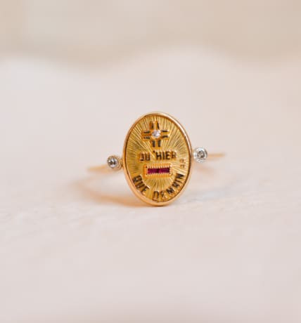 Bague + qu'hier - que demain en Or jaune 18 carats sertie de Diamants