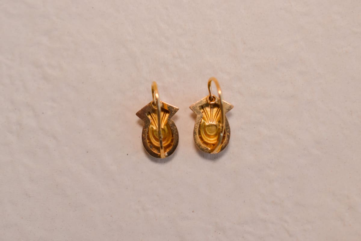 Boucles d'oreilles en Or jaune 18 carats à motifs de coquillages