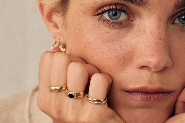 l'amour de Noir Carat pour les bijoux anciens en or