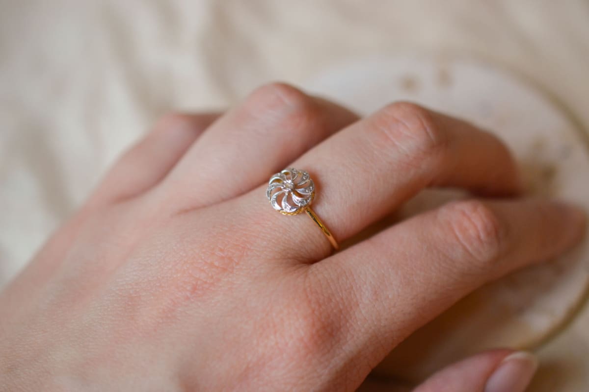 Bague de fiançailles en Or jaune et blanc 18 carats ornée de Diamants