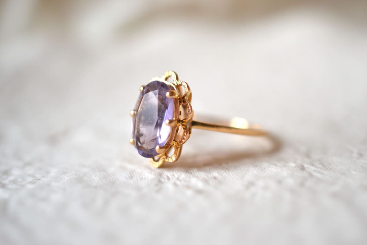 bague amethyste decor fleur