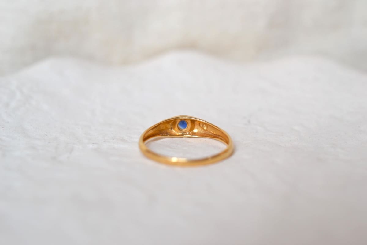 bague jonc or jaune saphir