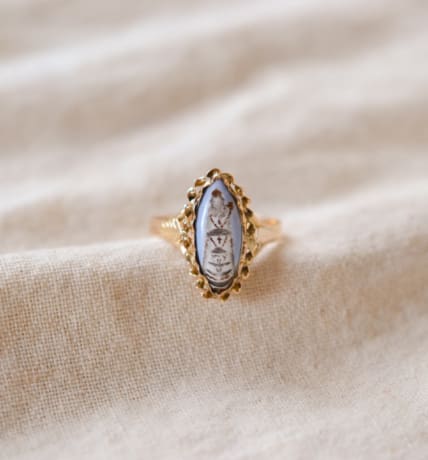 Bague Marquise en Or jaune 18 carats ornee d'email