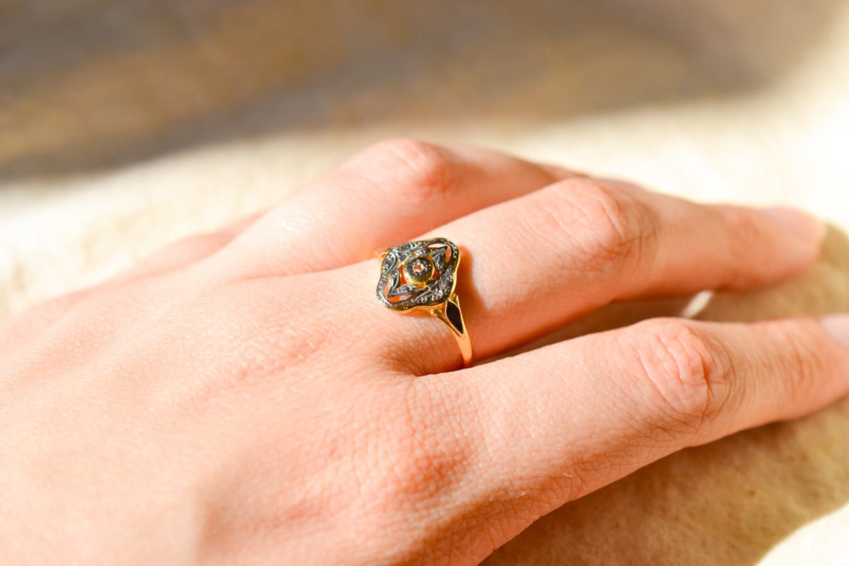 Bague de fiançailles Vintage en Or jaune et Or blanc 18 carats ornée d'un Oxyde