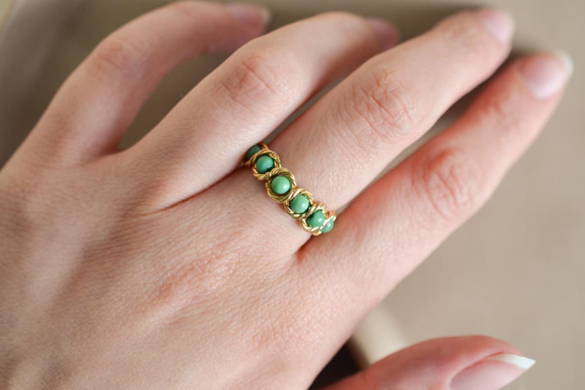 Bague de fiançailles ancienne en Or jaune 18 carats ornée de Turquoises