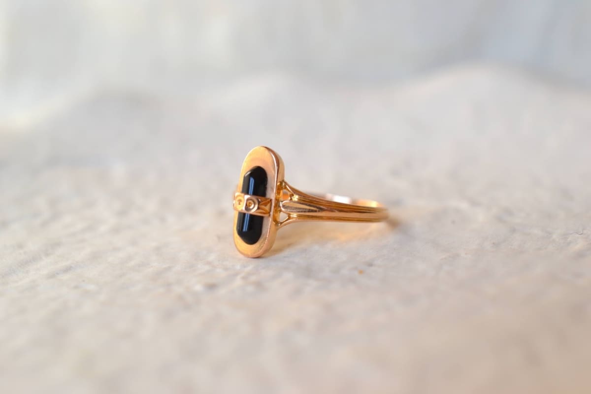 Bague onyx allongée